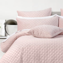 Load image into Gallery viewer, Alden Quilt Cover Set - Blush
